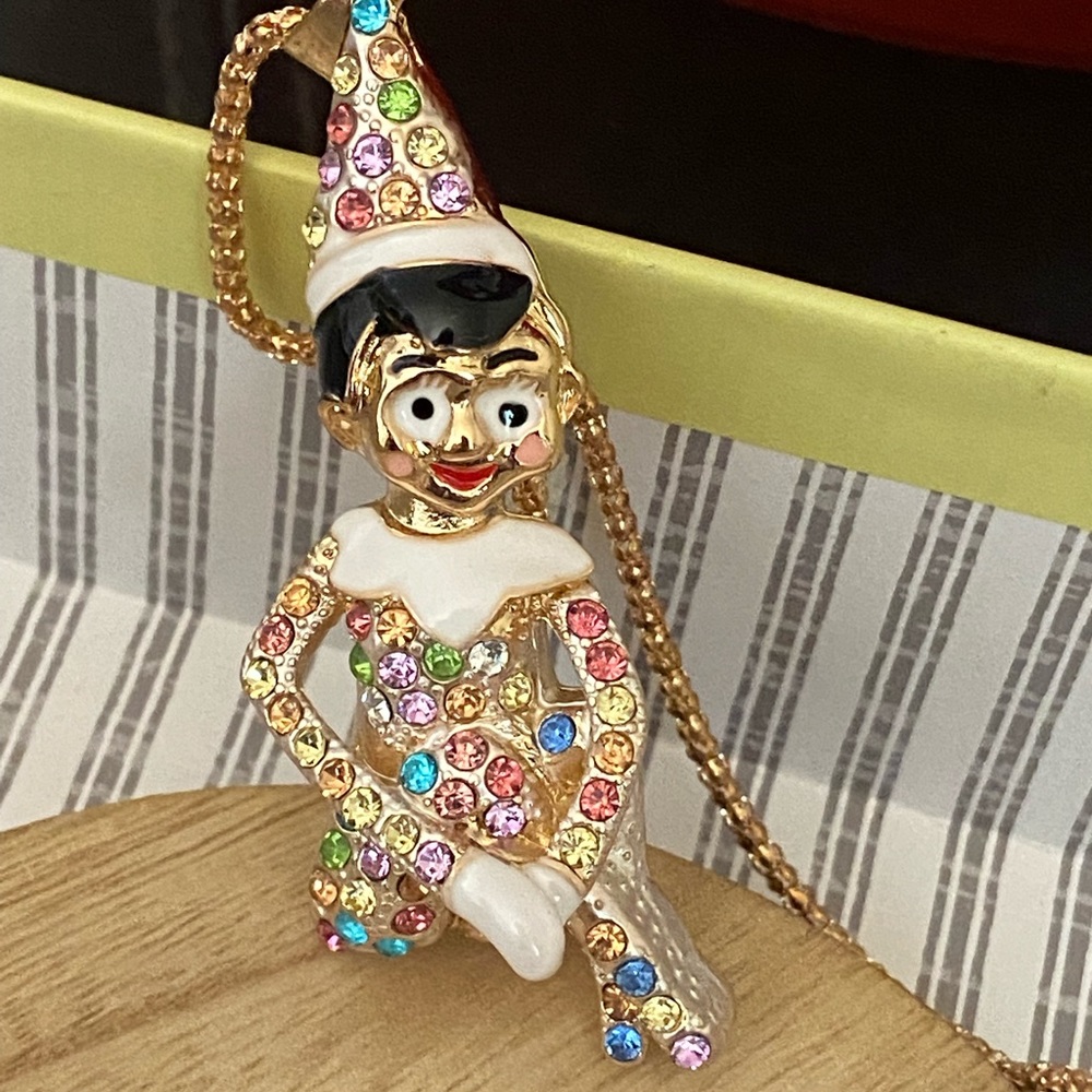 Betsey Johnson Eld On A Shelf Bling Christmas Necklace